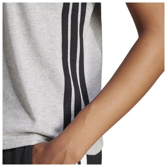 Adidas Γυναικεία κοντομάνικη μπλούζα Essentials 3-S Single Jersey Tee Adidas Γυναικεία κοντομάνικη μπλούζα Essentials 3-S Single Jersey Tee